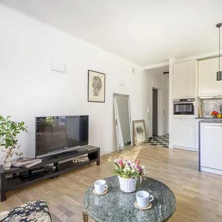 Center Apartment *